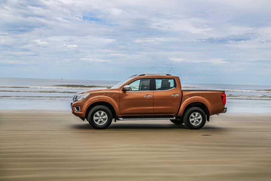  Nissan Frontier Double Cab 2016 года  (BR) (фото 32 из 40)